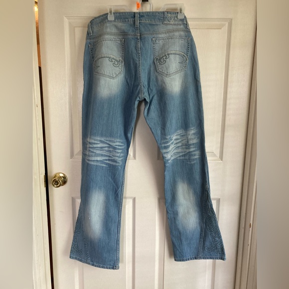 Southern Thread flair leg - Picture 2 of 11